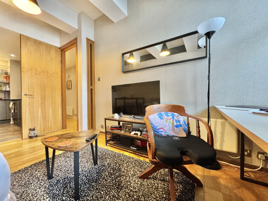 1 bed 1st Floor Flat for rent in Manchester. From Lawrence Copeland (Town & City Centre) - Salford 1 bed 1st Floor Flat for rent in Manchester. From Lawrence Copeland (Town & City Centre) - Salford