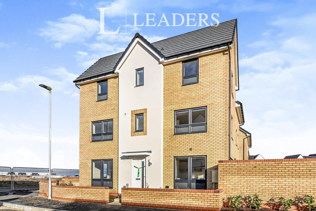3 bed Town House for rent in . From Leaders - Bedford