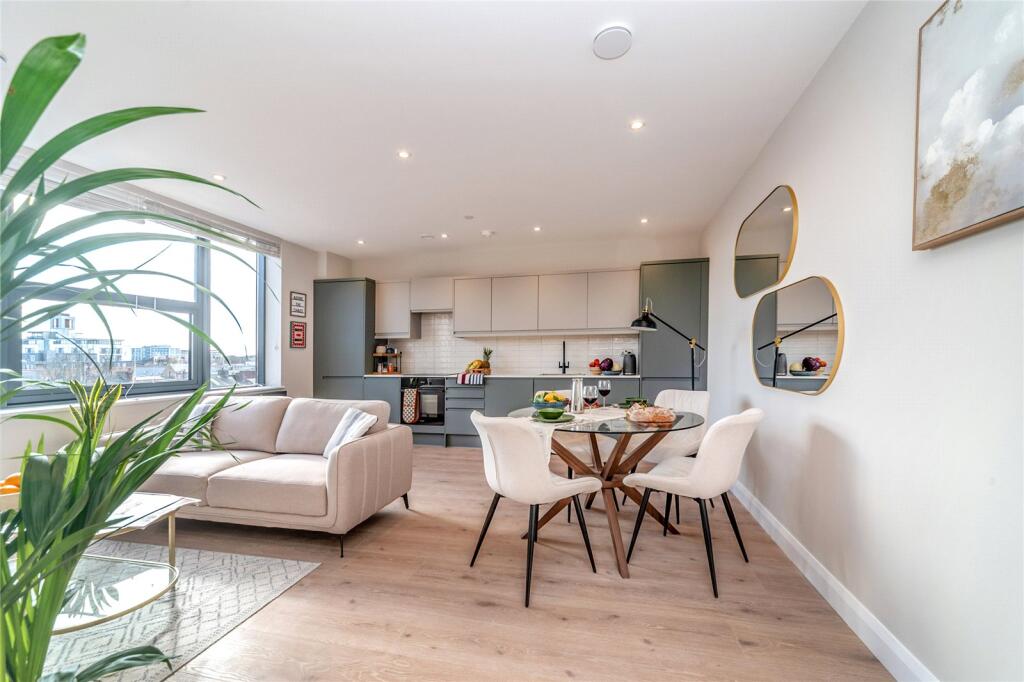 1 bed 1st Floor Flat for rent in Bedford. From Leaders - Bedford