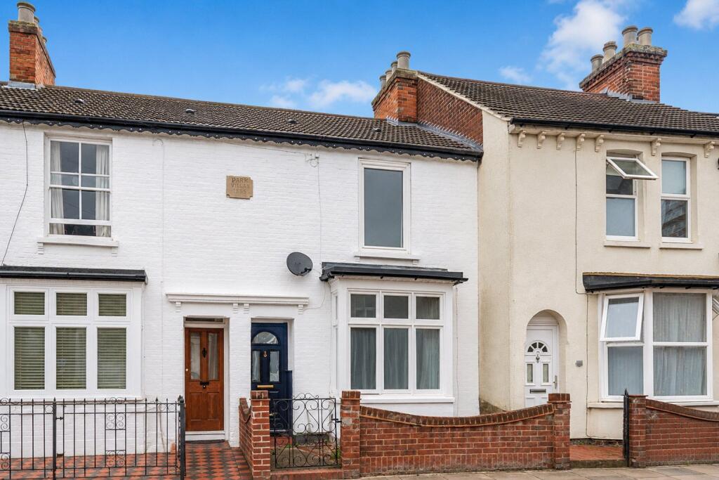 4 bed Mid Terraced House for rent in Clapham. From Leaders - Bedford 4 bed Mid Terraced House for rent in Clapham. From Leaders - Bedford