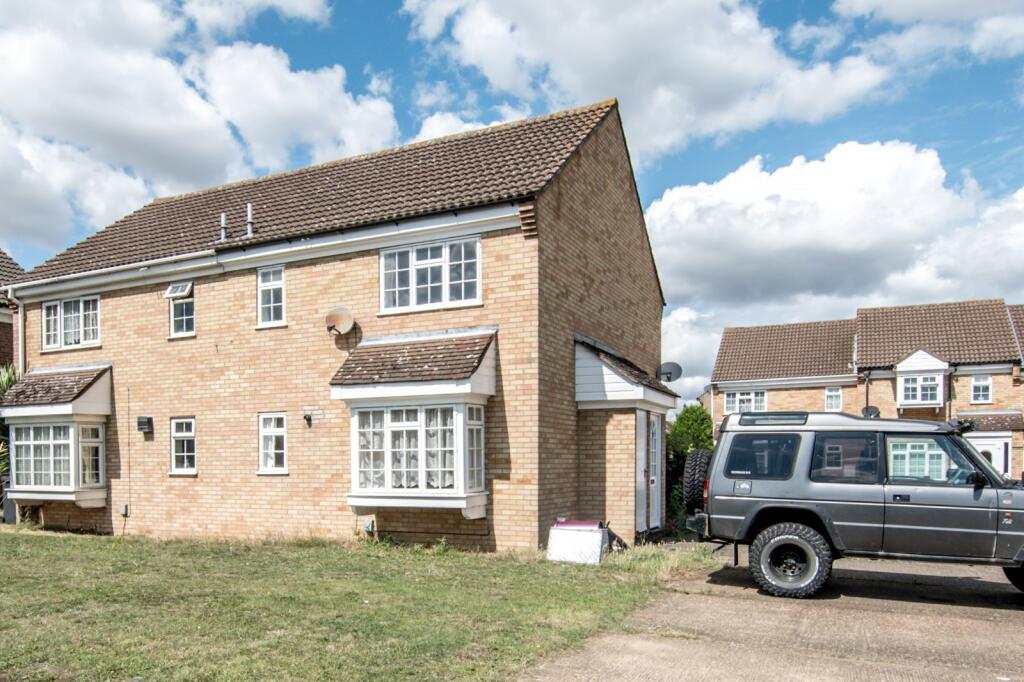 1 bed Detached for rent in Bedford. From Leaders - Bedford