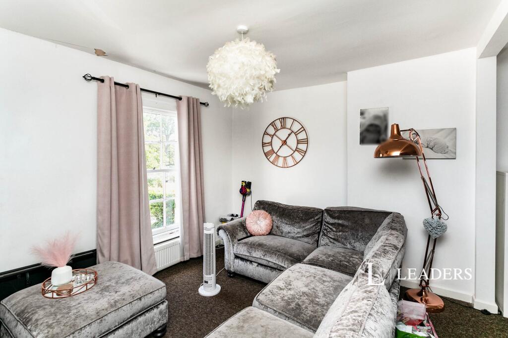 3 bed 1st Floor Flat for rent in Milton Keynes. From Leaders Sales - Buckingham 3 bed 1st Floor Flat for rent in Milton Keynes. From Leaders Sales - Buckingham