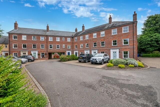 4 bed Town House for rent in Bury St Edmunds. From Leaders Lettings - Bury St Edmunds