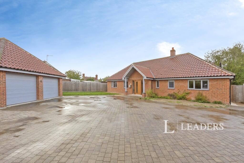 4 bed Bungalow for rent in Kingshall Street. From Leaders - Bury St Edmunds 4 bed Bungalow for rent in Kingshall Street. From Leaders - Bury St Edmunds