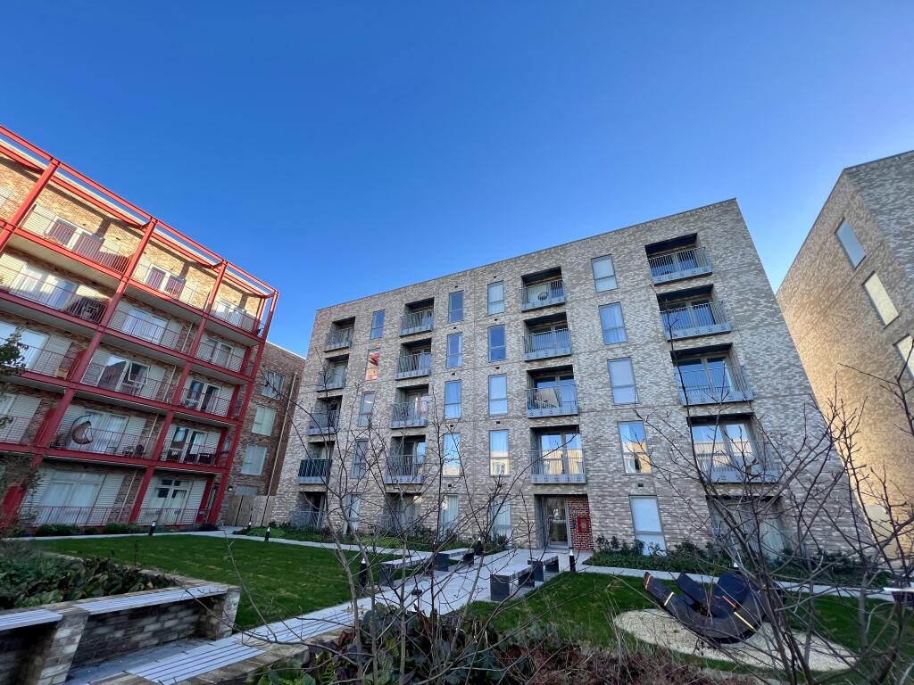 1 bed 1st Floor Flat for rent in Cambridge. From Leaders - Cambridge