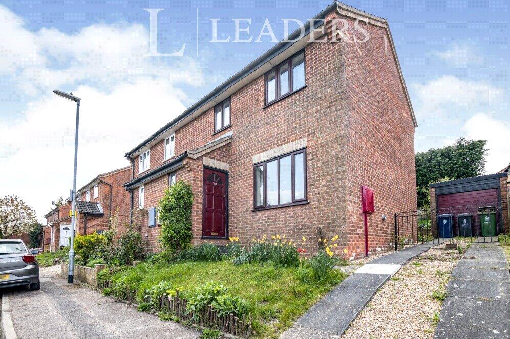 3 bed Mid Terraced House for rent in Bar Hill. From Leaders - Cambridge 3 bed Mid Terraced House for rent in Bar Hill. From Leaders - Cambridge