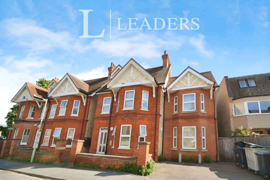 1 bed 1st Floor Flat for rent in Newmarket. From Leaders - Cambridge
