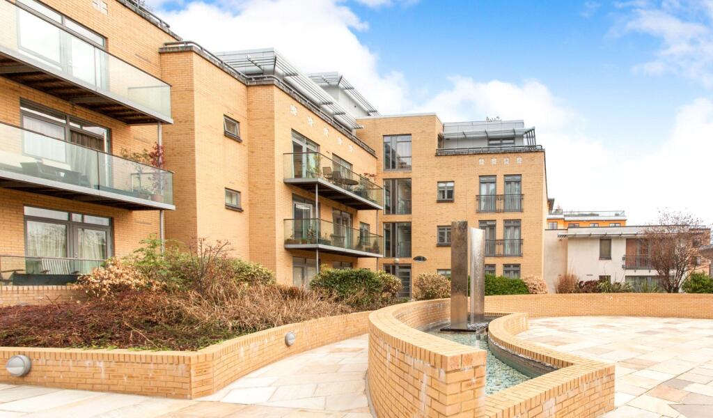 1 bed 1st Floor Flat for rent in Cambridge. From Leaders - Cambridge