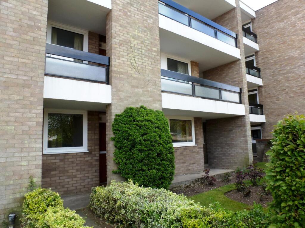 2 bed 1st Floor Flat for rent in Cambridge. From Leaders - Cambridge