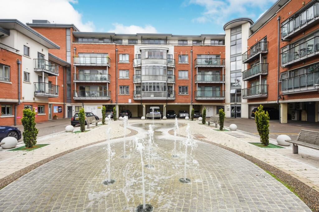 3 bed Apartment for rent in Chelmsford. From Leaders - Chelmsford