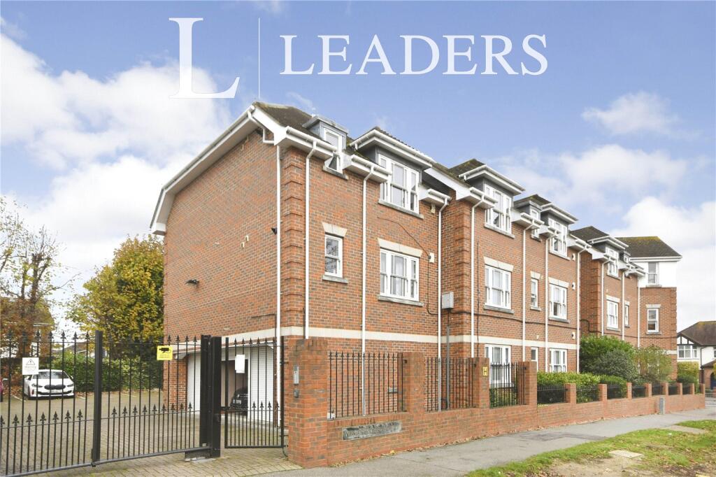 2 bed 1st Floor Flat for rent in Chelmsford. From Leaders - Chelmsford