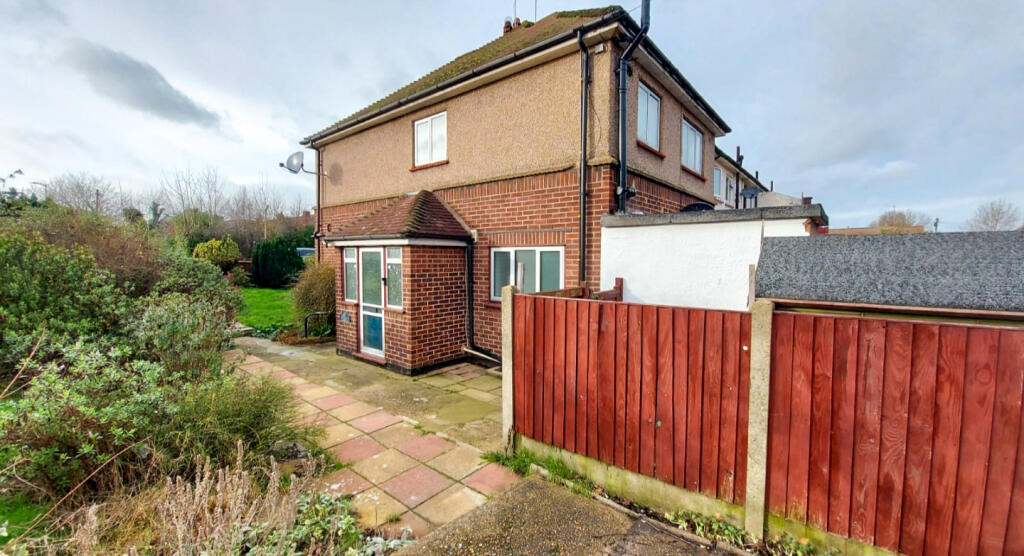 4 bed Studio for rent in Crow Green. From Leaders - Chelmsford