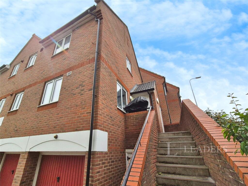 2 bed 1st Floor Flat for rent in Chelmsford. From Leaders - Chelmsford