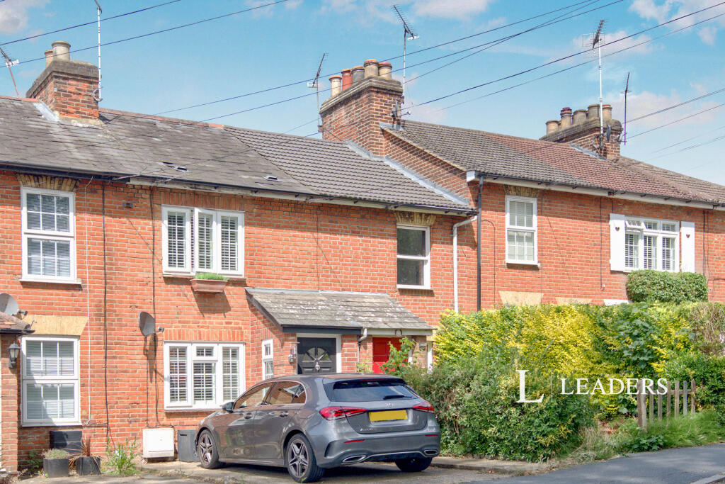 2 bed Mid Terraced House for rent in South Weald. From Leaders - Chelmsford