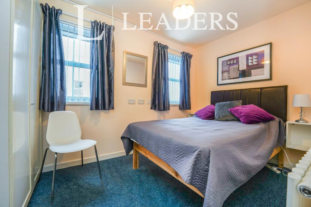 4 bed Apartment for rent in Cheltenham. From Leaders - Cheltenham