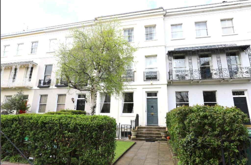 2 bed 1st Floor Flat for rent in Prestbury. From Leaders - Cheltenham