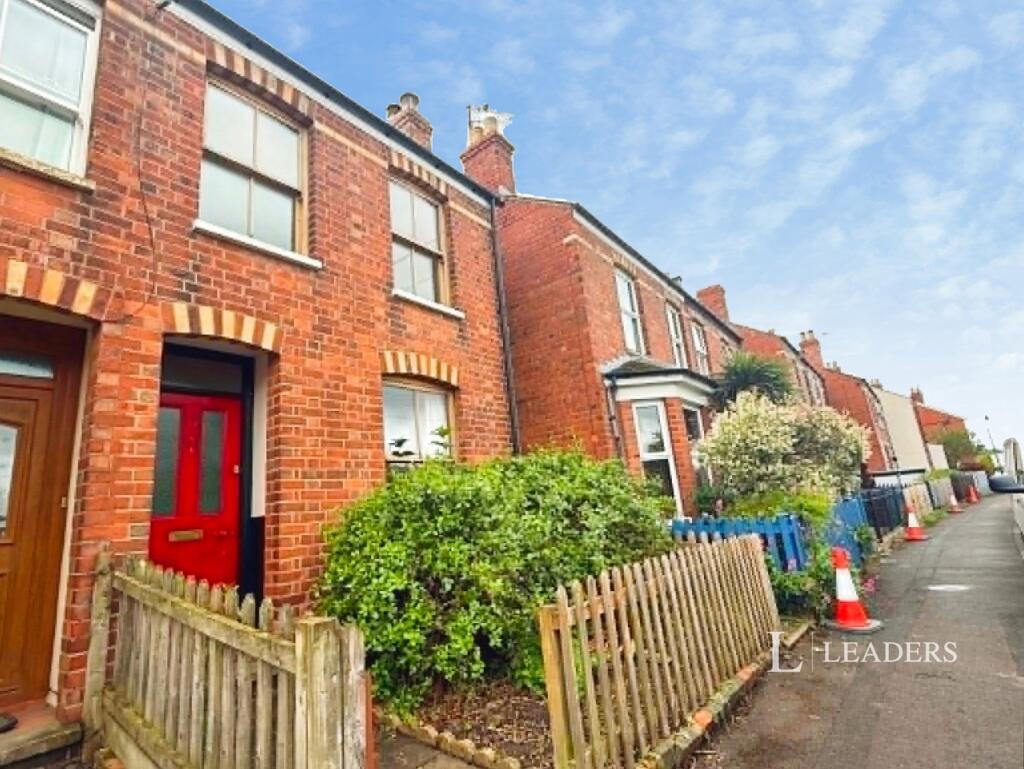 4 bed Semi Detached for rent in Leckhampton Hill. From Leaders - Cheltenham 4 bed Semi Detached for rent in Leckhampton Hill. From Leaders - Cheltenham