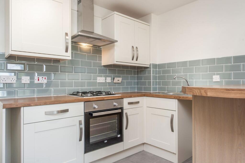 1 bed 1st Floor Flat for rent in Cheltenham. From Leaders - Cheltenham