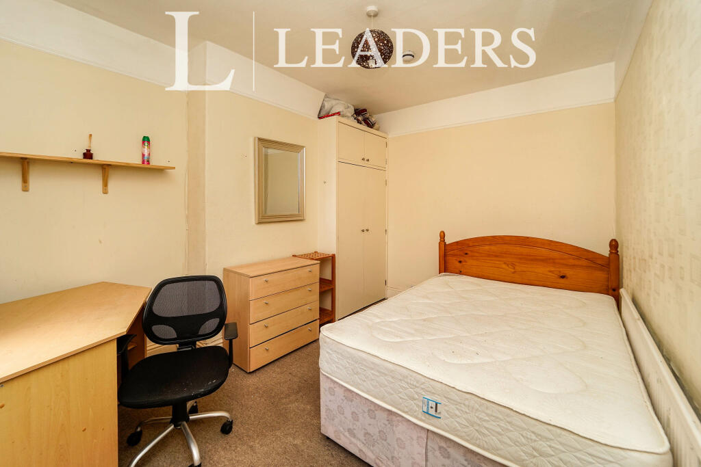 1 bed Room for rent in Hoole Bank. From Leaders - Chester