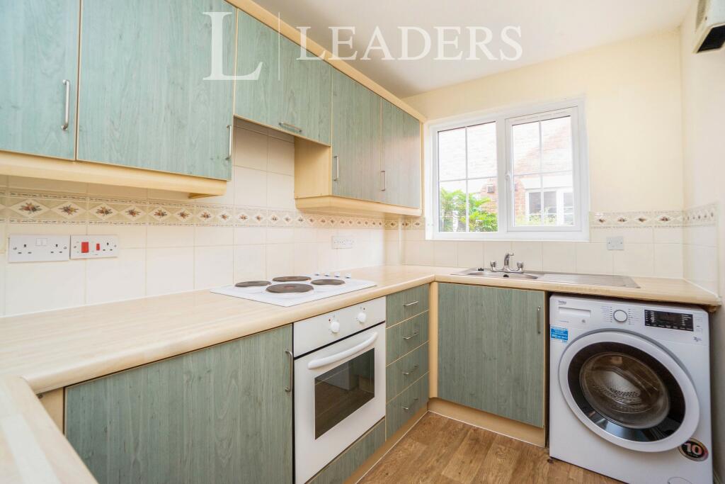 2 bed Apartment for rent in Moston. From Leaders - Chester
