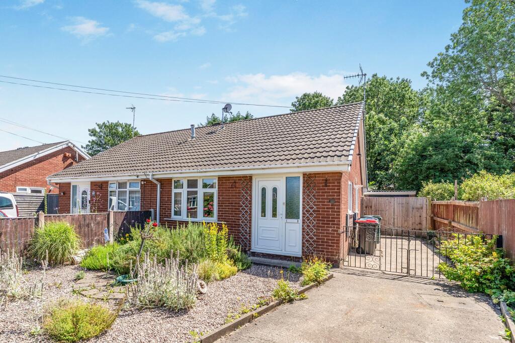 2 bed Bungalow for rent in Eccleston. From Leaders - Chester