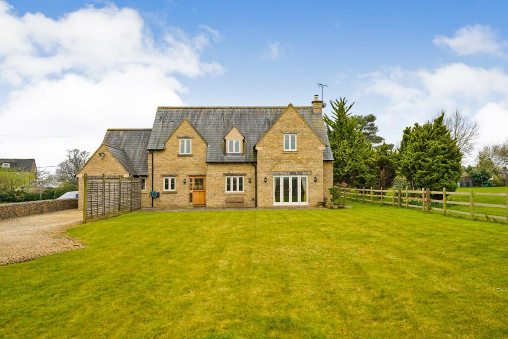 4 bed Detached House for rent in Malmesbury. From Leaders Lettings - Cirencester