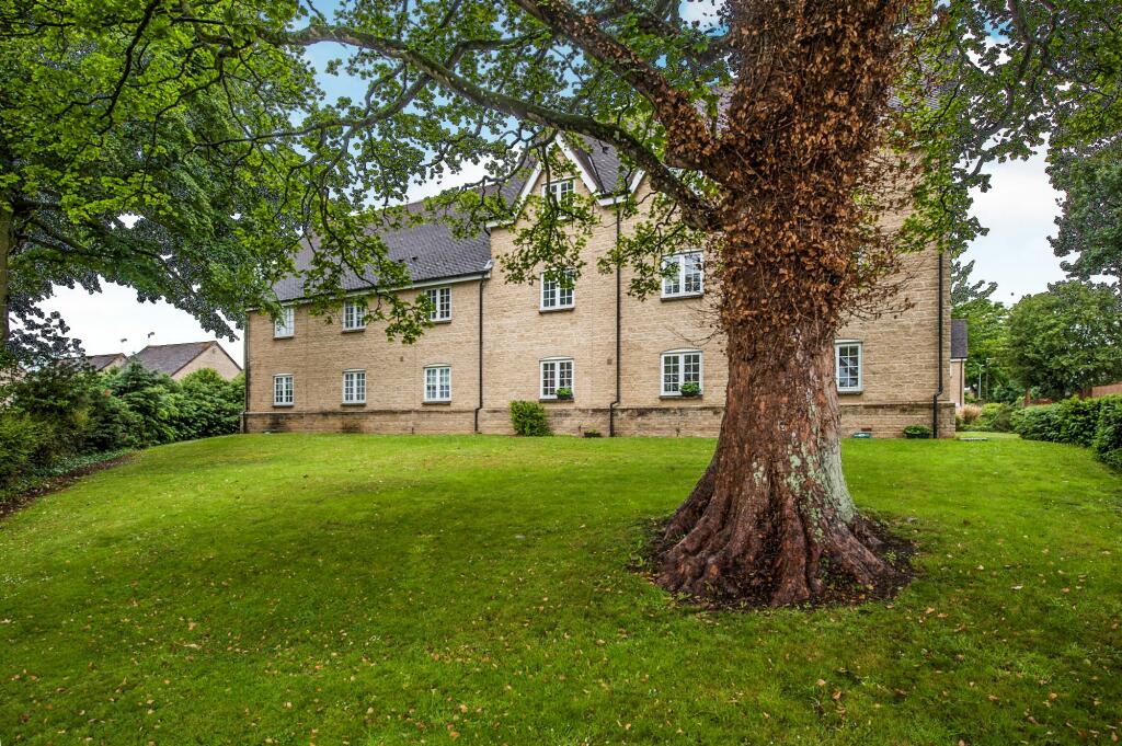 3 bed Apartment for rent in Tetbury. From Leaders - Cirencester