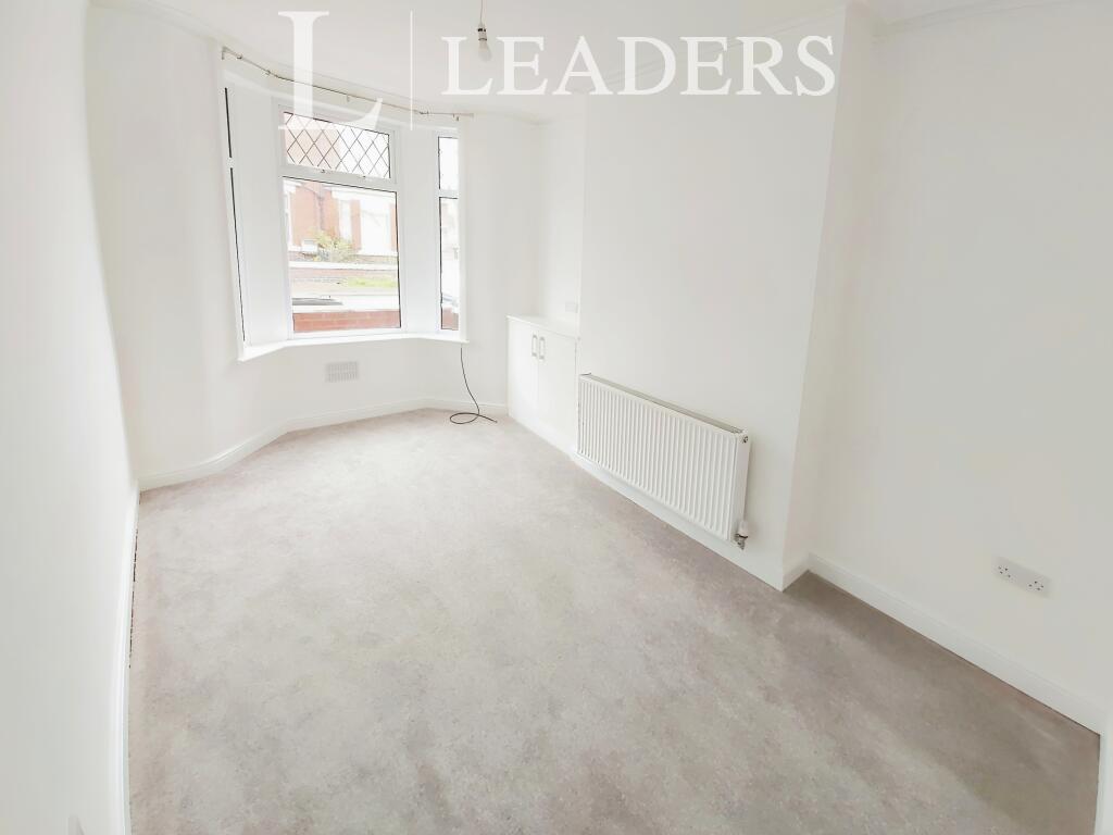 3 bed Mid Terraced House for rent in Crewe. From Leaders - Crewe