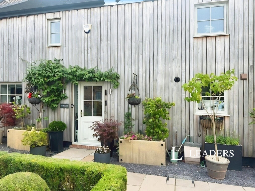 3 bed Mid Terraced House for rent in . From Leaders - Crewe