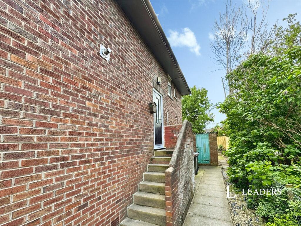 2 bed 1st Floor Flat for rent in Nantwich. From Leaders - Crewe