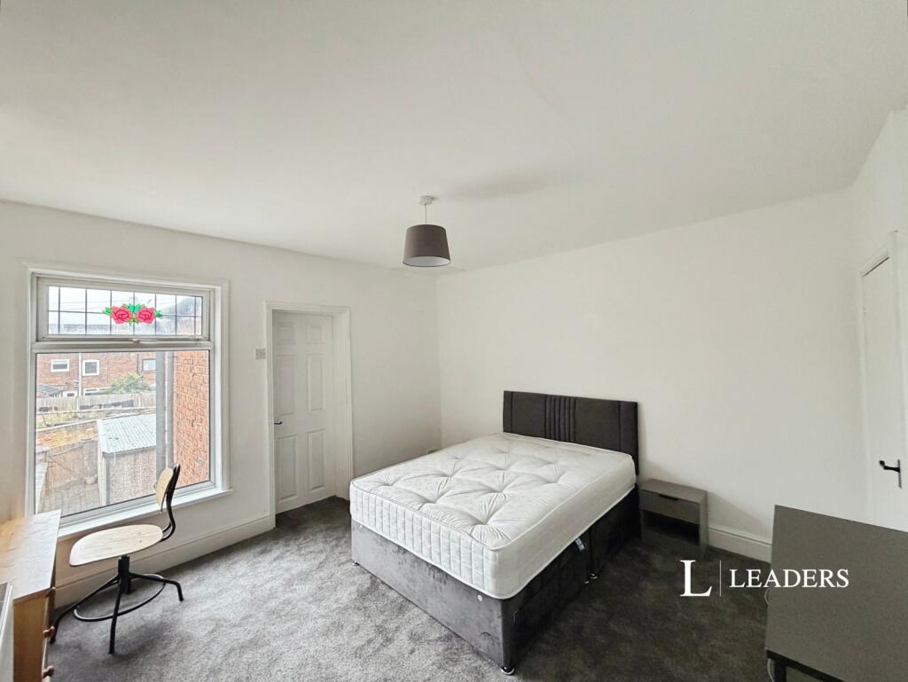 1 bed House Share for rent in Crewe. From Leaders - Crewe