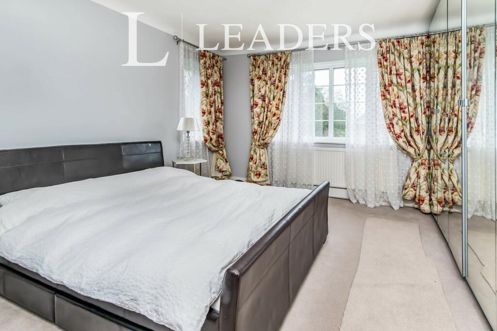 4 bed Not Specified for rent in Croydon. From Leaders - Croydon