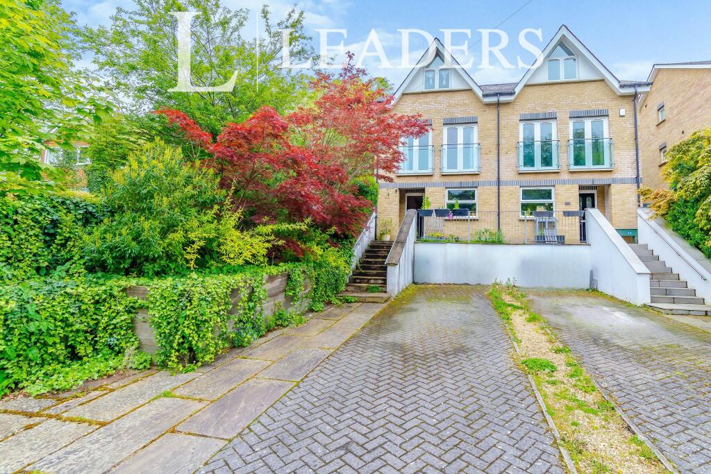 5 bed Semi-Detached House for rent in Purley. From Leaders - Croydon