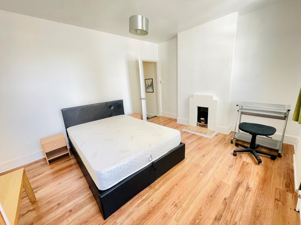 1 bed House Share for rent in Croydon. From Leaders Sales - Croydon