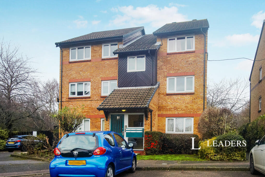 2 bed 1st Floor Flat for rent in London. From Leaders Sales - Croydon