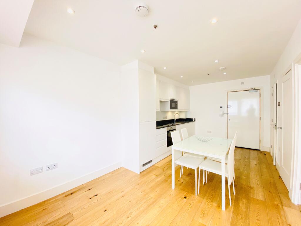 1 bed 1st Floor Flat for rent in Croydon. From Leaders Sales - Croydon