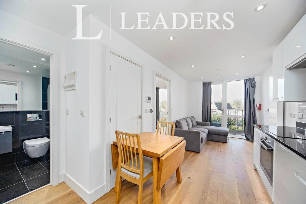 1 bed 1st Floor Flat for rent in Croydon. From Leaders Sales - Croydon