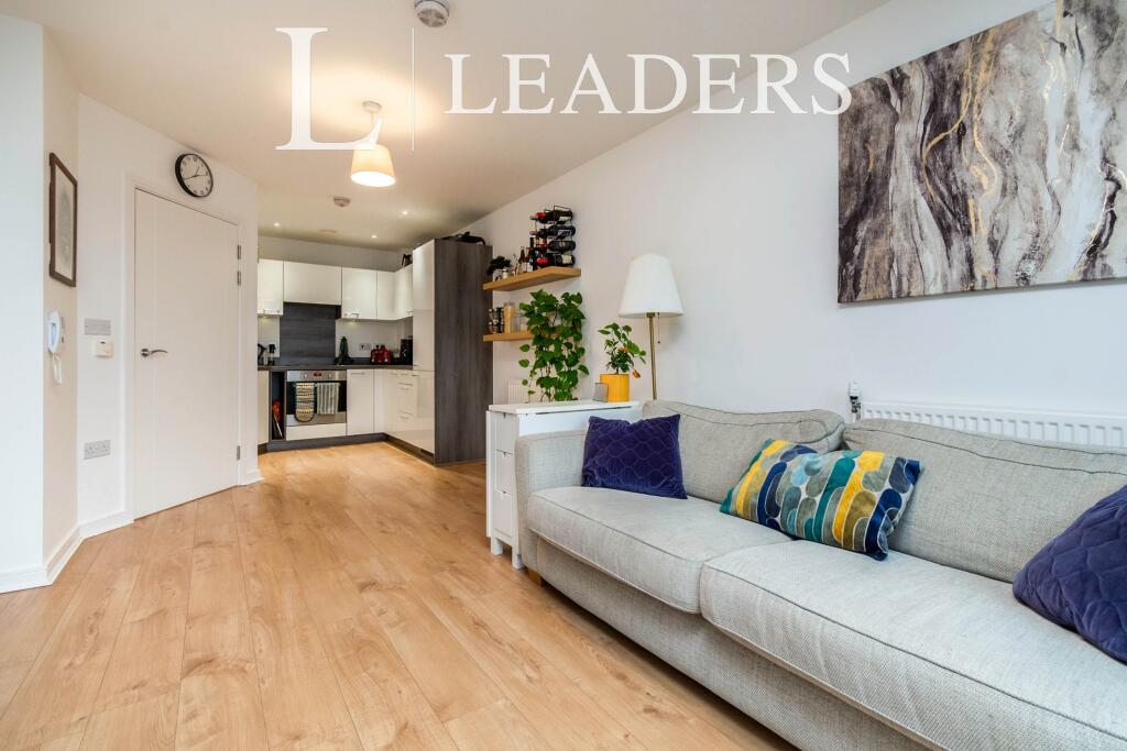 1 bed 1st Floor Flat for rent in Croydon. From Leaders Sales - Croydon 1 bed 1st Floor Flat for rent in Croydon. From Leaders Sales - Croydon