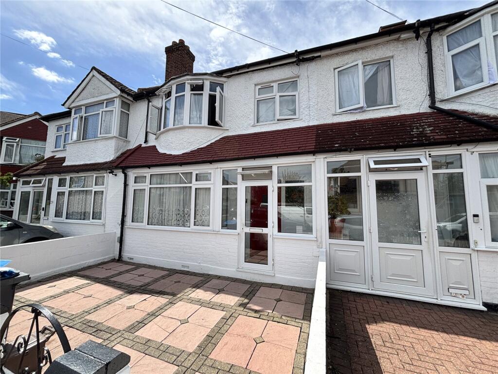 1 bed Detached for rent in Streatham. From Leaders Sales - Croydon 1 bed Detached for rent in Streatham. From Leaders Sales - Croydon