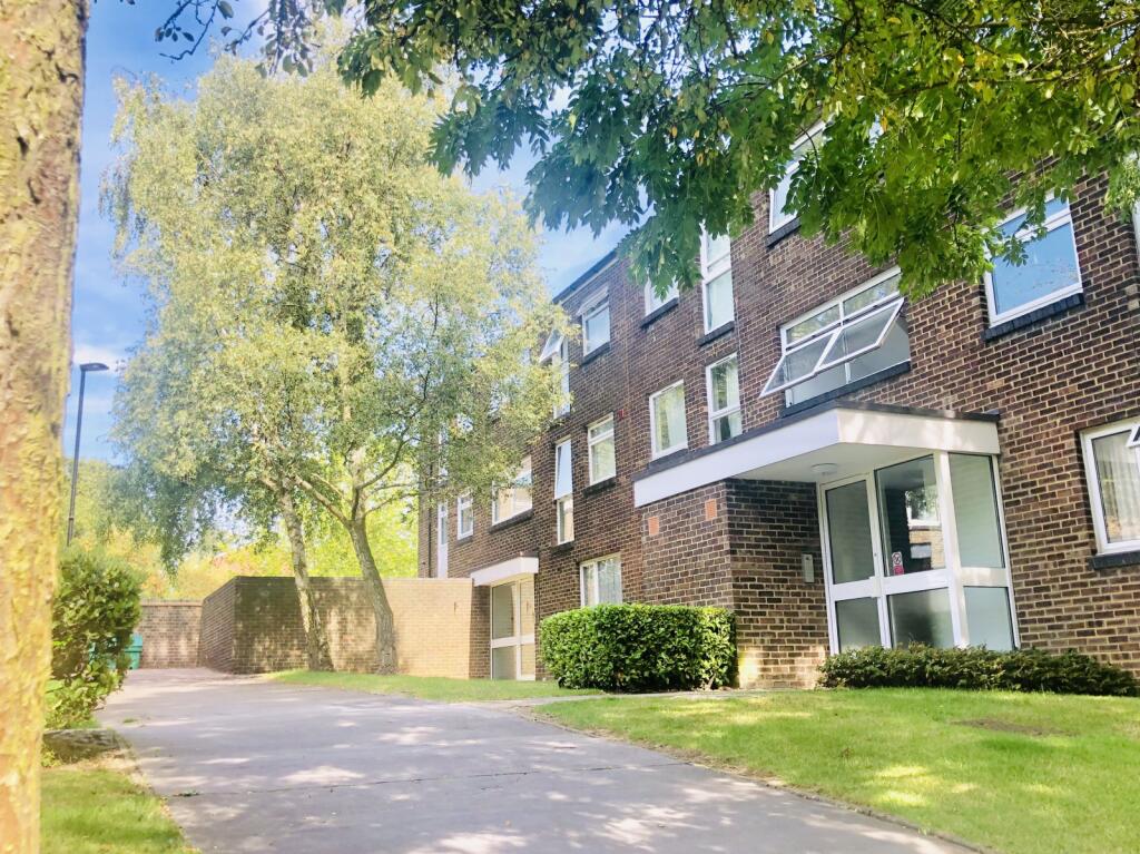 1 bed 1st Floor Flat for rent in Croydon. From Leaders Sales - Croydon