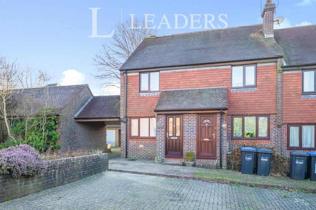 2 bed End Terraced House for rent in East Grinstead. From Leaders Lettings - East Grinstead