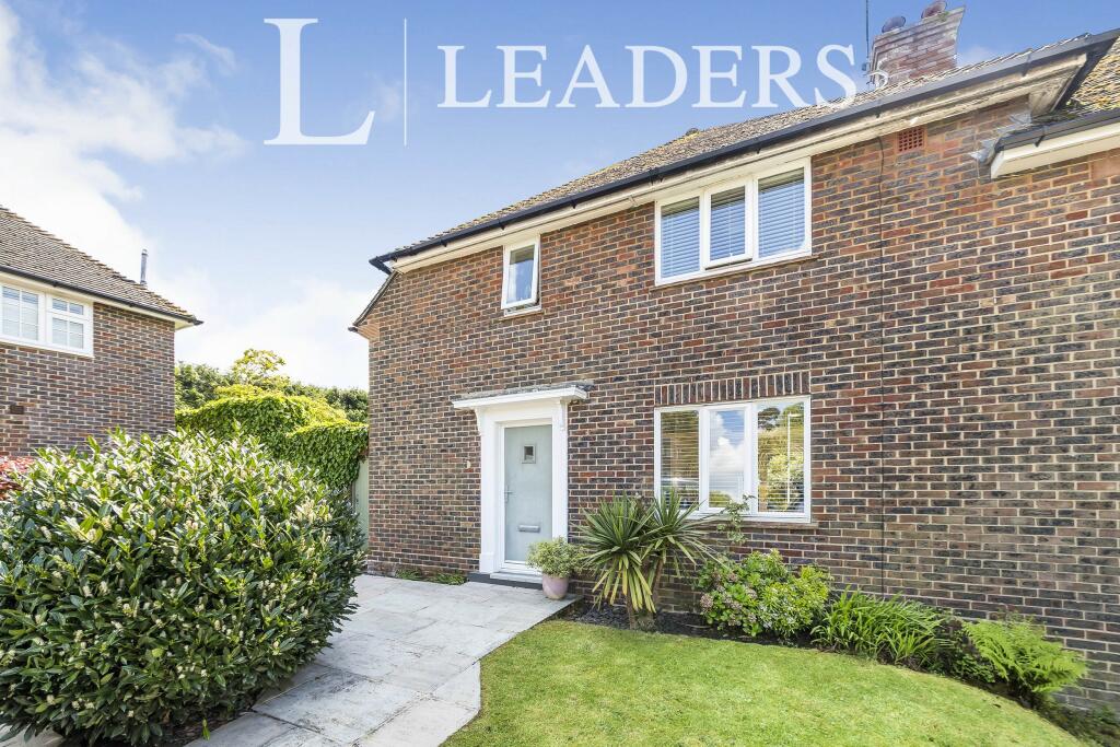 3 bed Semi-Detached House for rent in Felbridge. From Leaders - East Grinstead