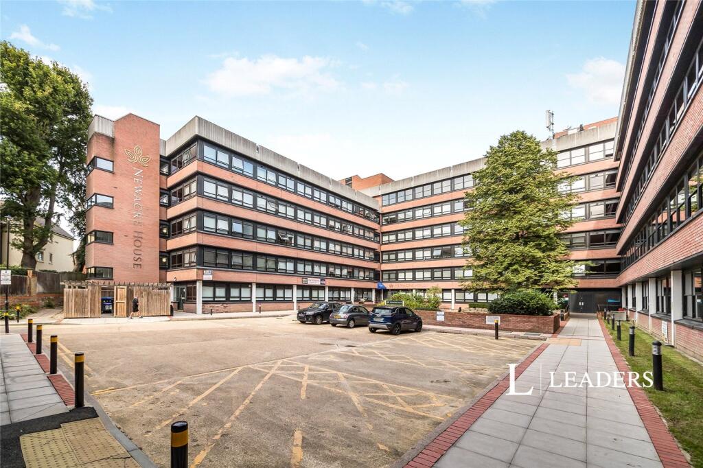 0 bed Studio for rent in East Grinstead. From Leaders - East Grinstead 0 bed Studio for rent in East Grinstead. From Leaders - East Grinstead