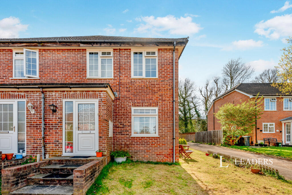 1 bed 1st Floor Flat for rent in East Grinstead. From Leaders - East Grinstead 1 bed 1st Floor Flat for rent in East Grinstead. From Leaders - East Grinstead