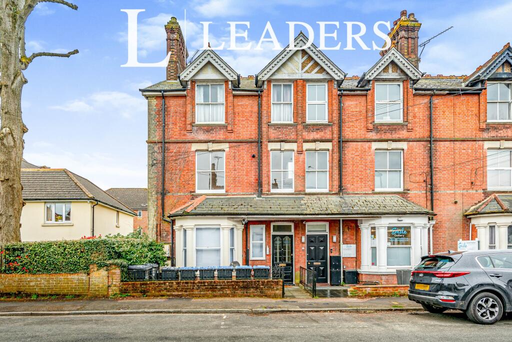 2 bed 1st Floor Flat for rent in East Grinstead. From Leaders - East Grinstead