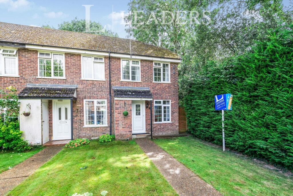 2 bed Mid Terraced House for rent in East Grinstead. From Leaders - East Grinstead 2 bed Mid Terraced House for rent in East Grinstead. From Leaders - East Grinstead