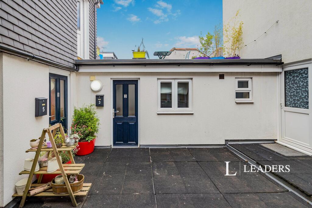 1 bed 1st Floor Flat for rent in East Grinstead. From Leaders - East Grinstead 1 bed 1st Floor Flat for rent in East Grinstead. From Leaders - East Grinstead