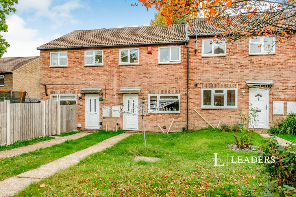 3 bed Mid Terraced House for rent in East Grinstead. From Leaders - East Grinstead 3 bed Mid Terraced House for rent in East Grinstead. From Leaders - East Grinstead