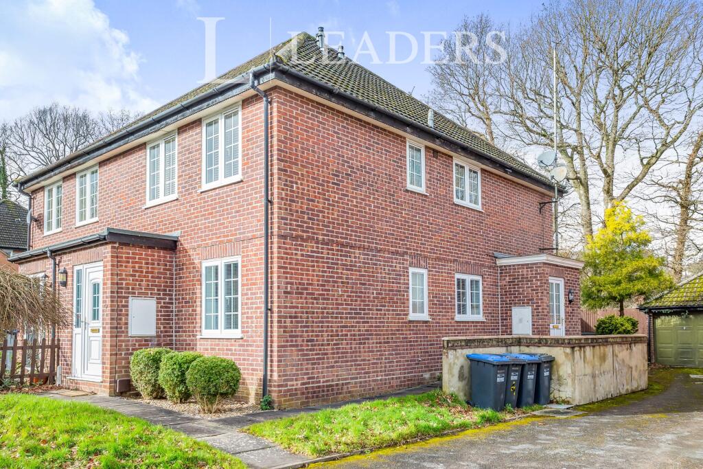 1 bed 1st Floor Flat for rent in East Grinstead. From Leaders - East Grinstead 1 bed 1st Floor Flat for rent in East Grinstead. From Leaders - East Grinstead