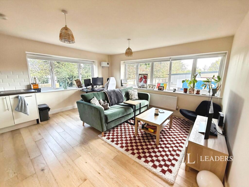1 bed 1st Floor Flat for rent in East Grinstead. From Leaders - East Grinstead 1 bed 1st Floor Flat for rent in East Grinstead. From Leaders - East Grinstead